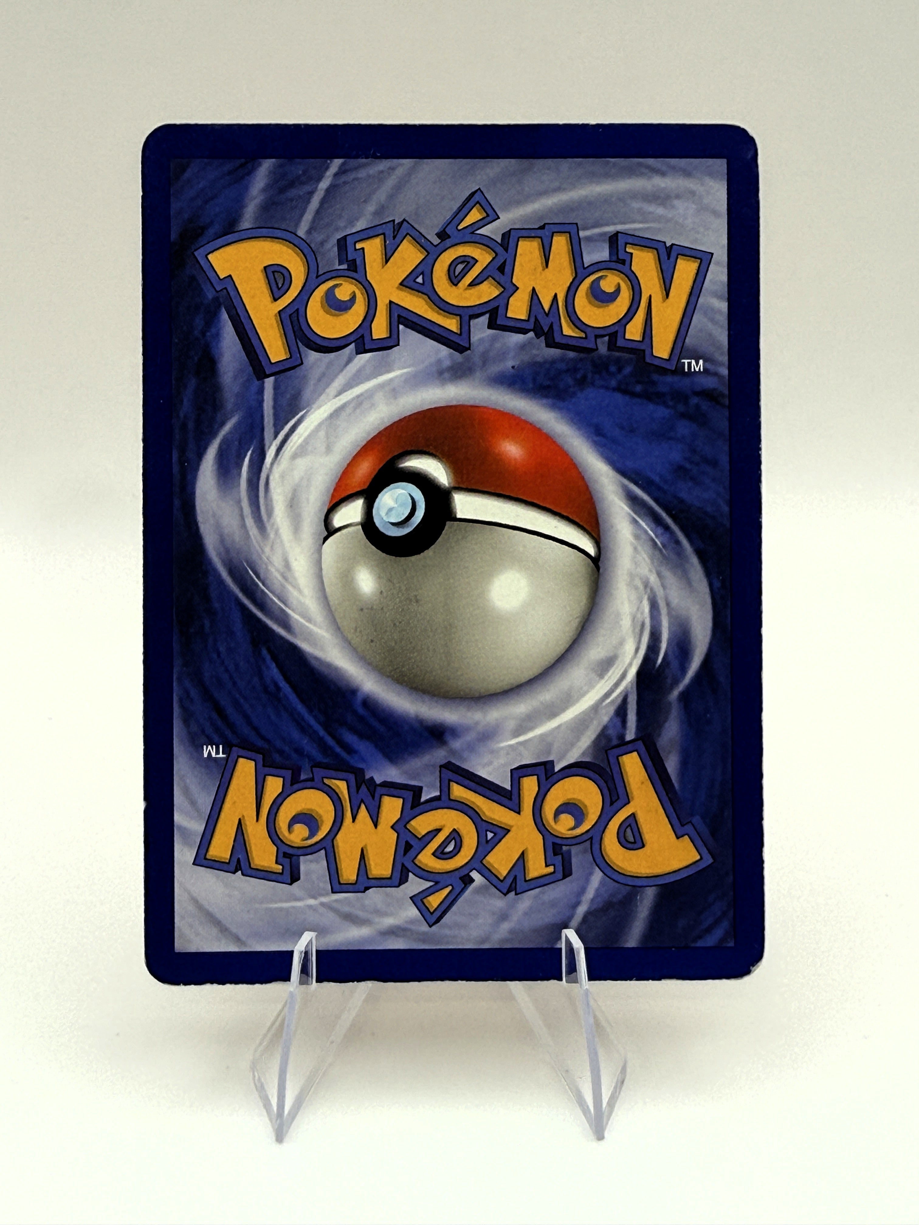 Charizard - Pokemon Base Set (4/102) - Damaged (D)